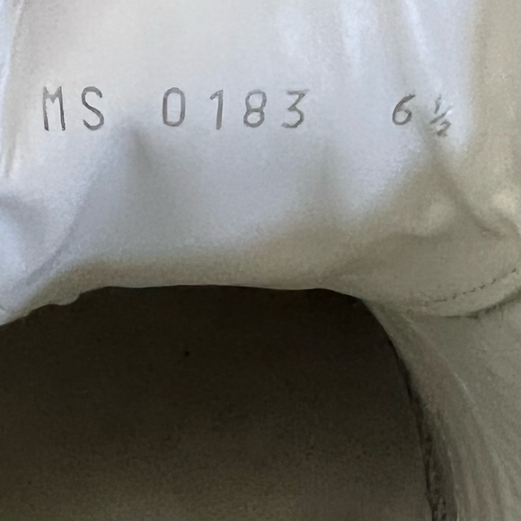 Louis Vuitton mens sneaker - Picture 4 of 4